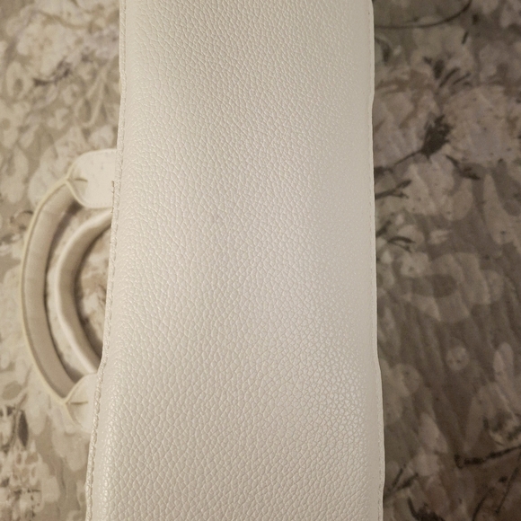 NEW BEAUTIFUL WHITE IRIDESCENT SEQUIN TOTE BAG - Picture 11 of 11